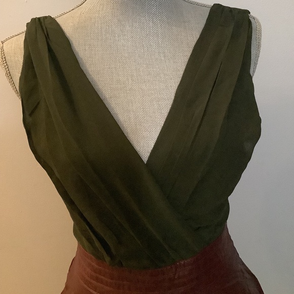 Dress - Picture 4 of 6